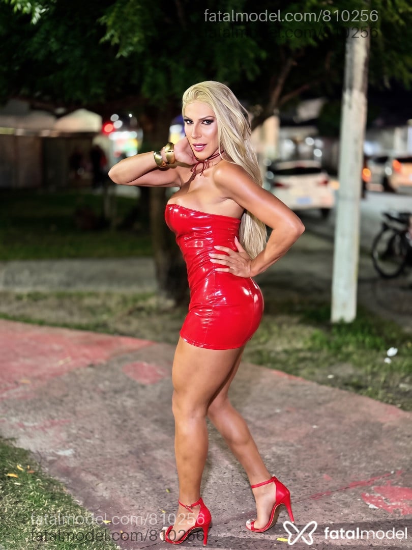 Acompanhante travesti loira (o) de olhos castanhos em Aracaju Acompanhante travesti loira (o) de olhos castanhos em Aracaju - Bela Araujo