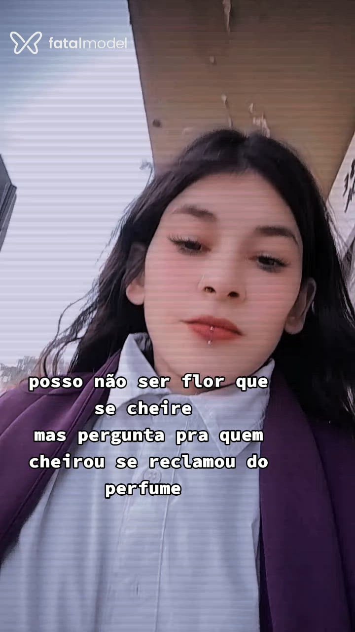 Acompanhante mulher com cabelo castanho de olhos castanhos em Guaíba - Laysa
