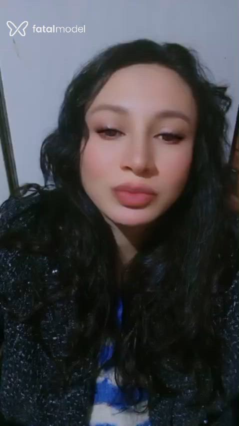 Acompanhante mulher morena (o) de olhos castanhos em Virtual Acompanhante mulher morena (o) de olhos castanhos em Virtual - Lisie