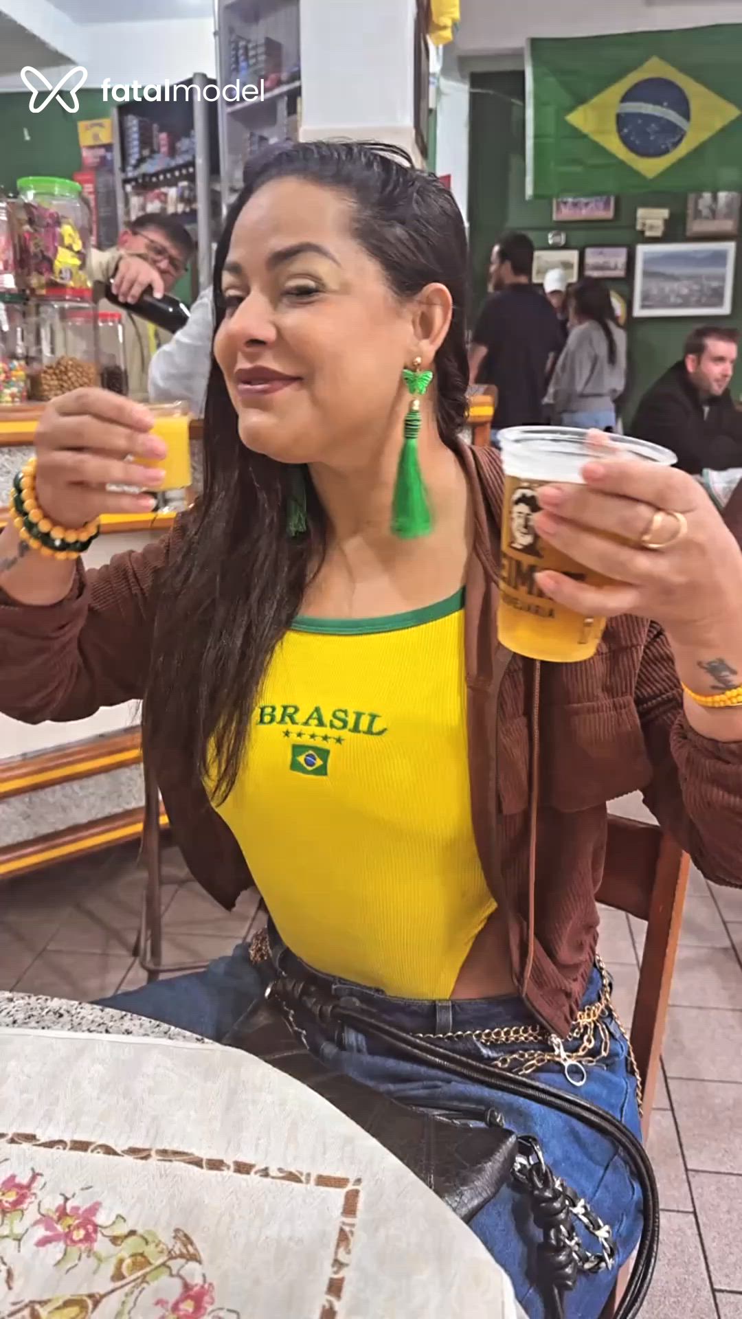 Acompanhante mulher morena (o) de olhos castanhos em Jaraguá do Sul - Renata Maia