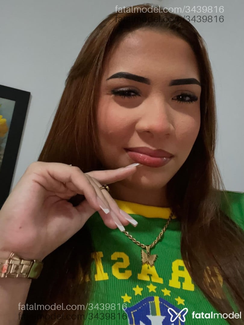 Acompanhante mulher ruiva (o) de olhos pretos em Cabo Frio Acompanhante mulher ruiva (o) de olhos pretos em Cabo Frio - Isabellav