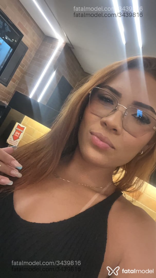 Acompanhante mulher ruiva (o) de olhos pretos em Cabo Frio Acompanhante mulher ruiva (o) de olhos pretos em Cabo Frio - Isabellav