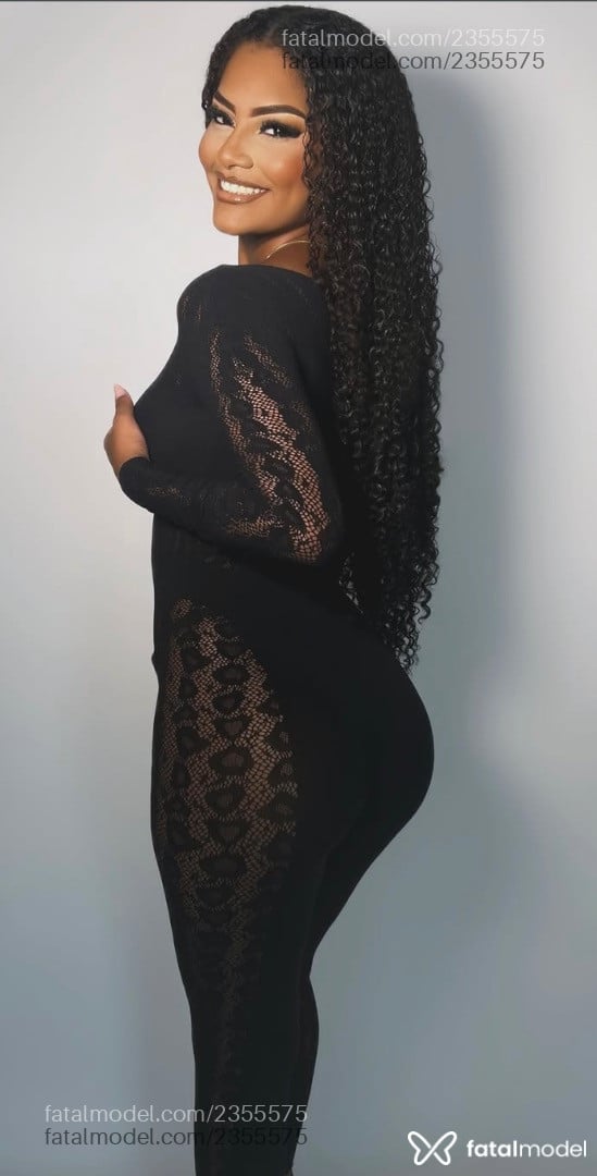 Acompanhante mulher com cabelo castanho de olhos castanhos em Cabo Frio Acompanhante mulher com cabelo castanho de olhos castanhos em Cabo Frio - Julia