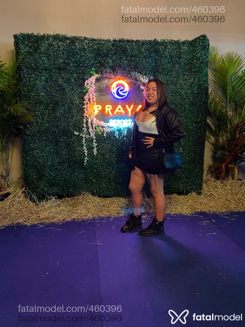 Acompanhante travesti com cabelo castanho de olhos castanhos em Três Lagoas Acompanhante travesti com cabelo castanho de olhos castanhos em Três Lagoas - Juh Monteiroo