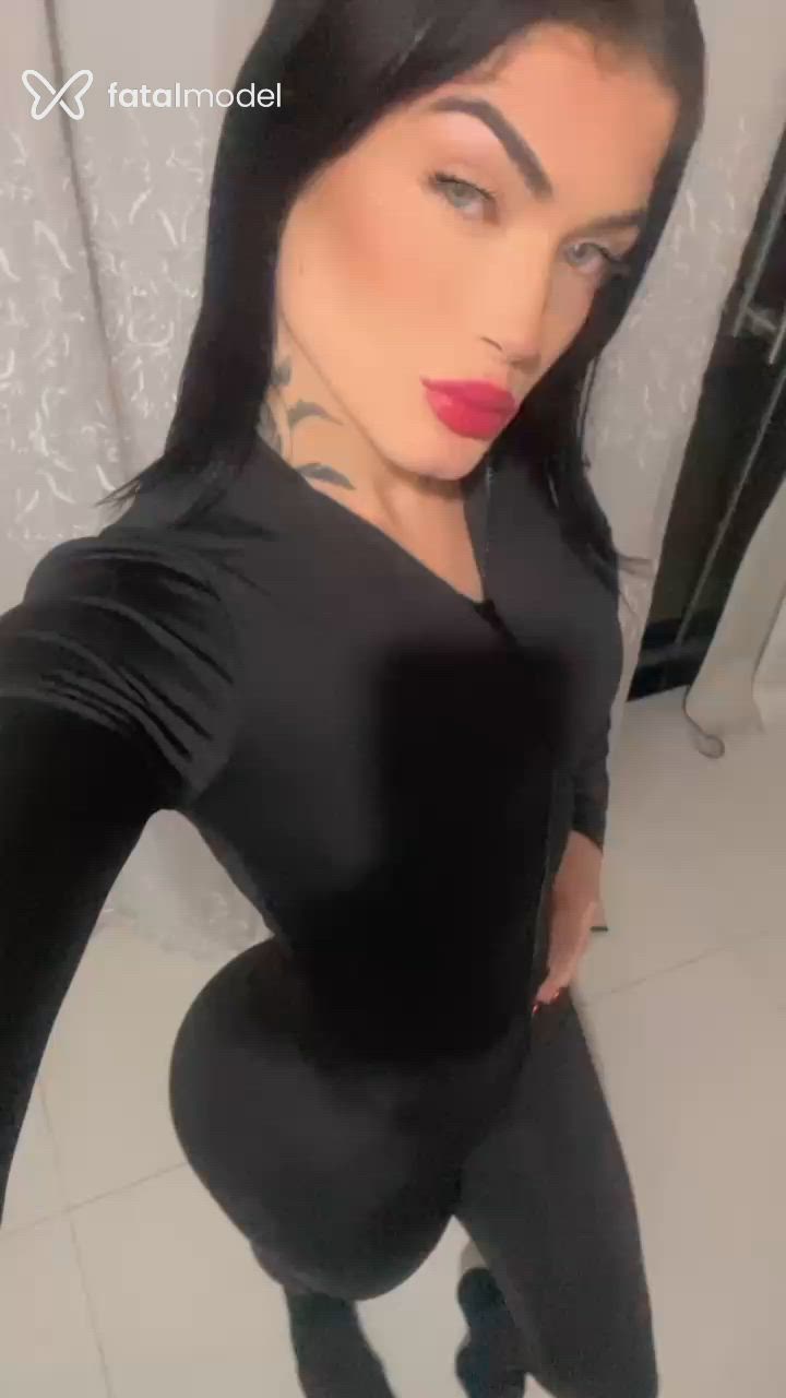 Acompanhante mulher trans morena (o) de olhos pretos em Taubaté - Viviane saiury