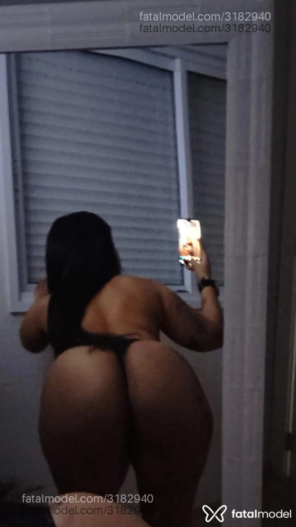 Acompanhante mulher morena (o) de olhos mel em Curitiba - Nina Barbosa