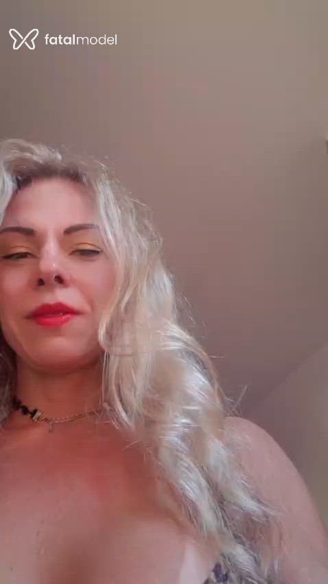 Acompanhante mulher trans loira (o) de olhos azuis - Claudia Fayer Acompanhante mulher trans loira (o) de olhos azuis - Claudia Fayer
