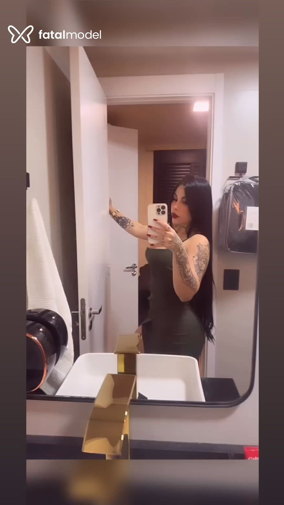 Acompanhante mulher morena (o) de olhos castanhos em São Paulo Acompanhante mulher morena (o) de olhos castanhos em São Paulo - Jennifer Oliver