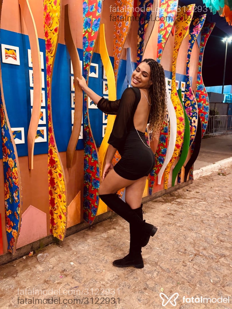 Acompanhante mulher trans morena (o) de olhos castanhos em Aracaju - Kauanny
