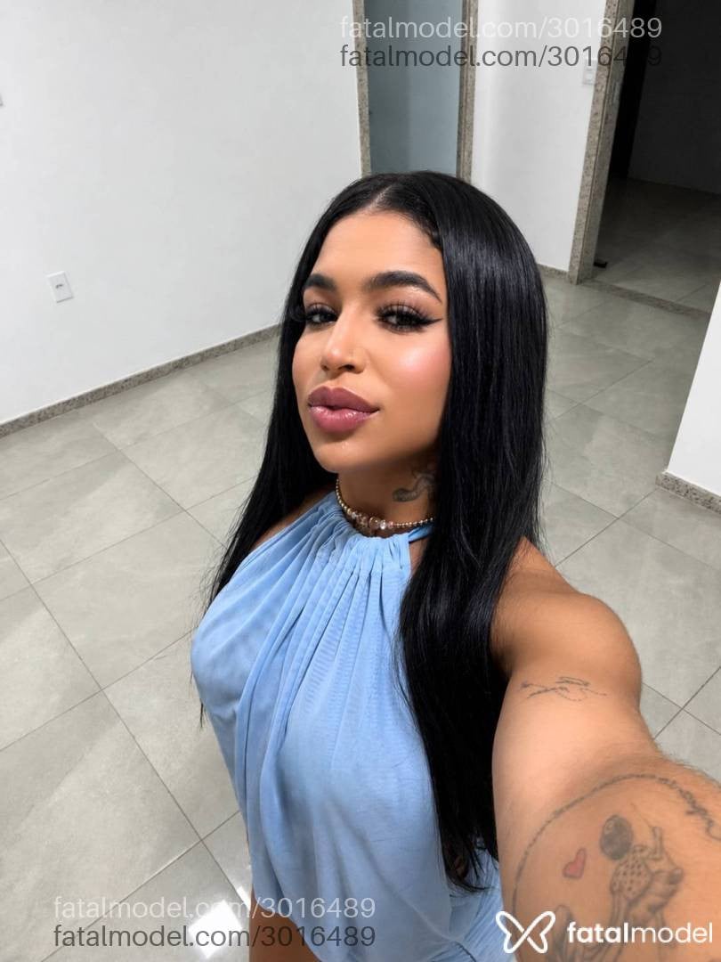 Acompanhante mulher morena (o) de olhos castanhos em Porto Seguro Acompanhante mulher morena (o) de olhos castanhos em Porto Seguro - Melly