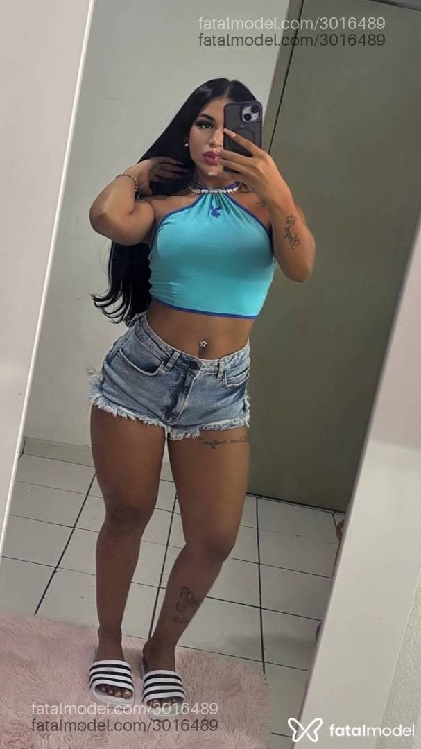 Acompanhante mulher morena (o) de olhos castanhos - Melly