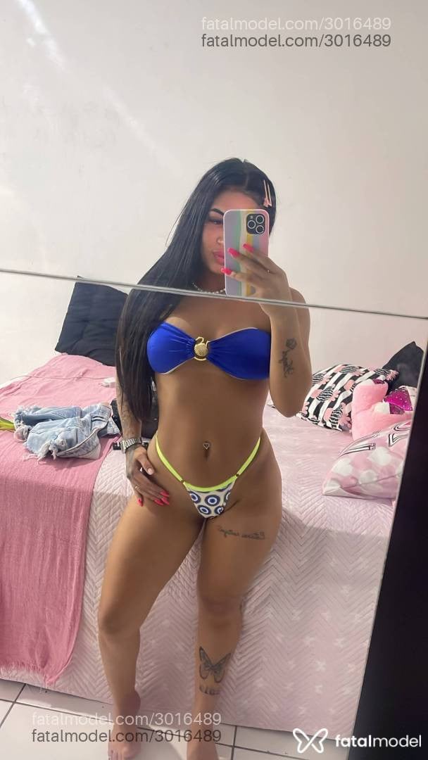 Acompanhante mulher morena (o) de olhos castanhos - Vick Fernandes
