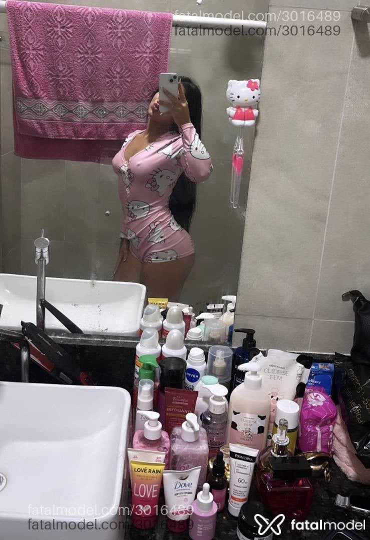 Acompanhante mulher morena (o) de olhos castanhos em Porto Seguro - Melly