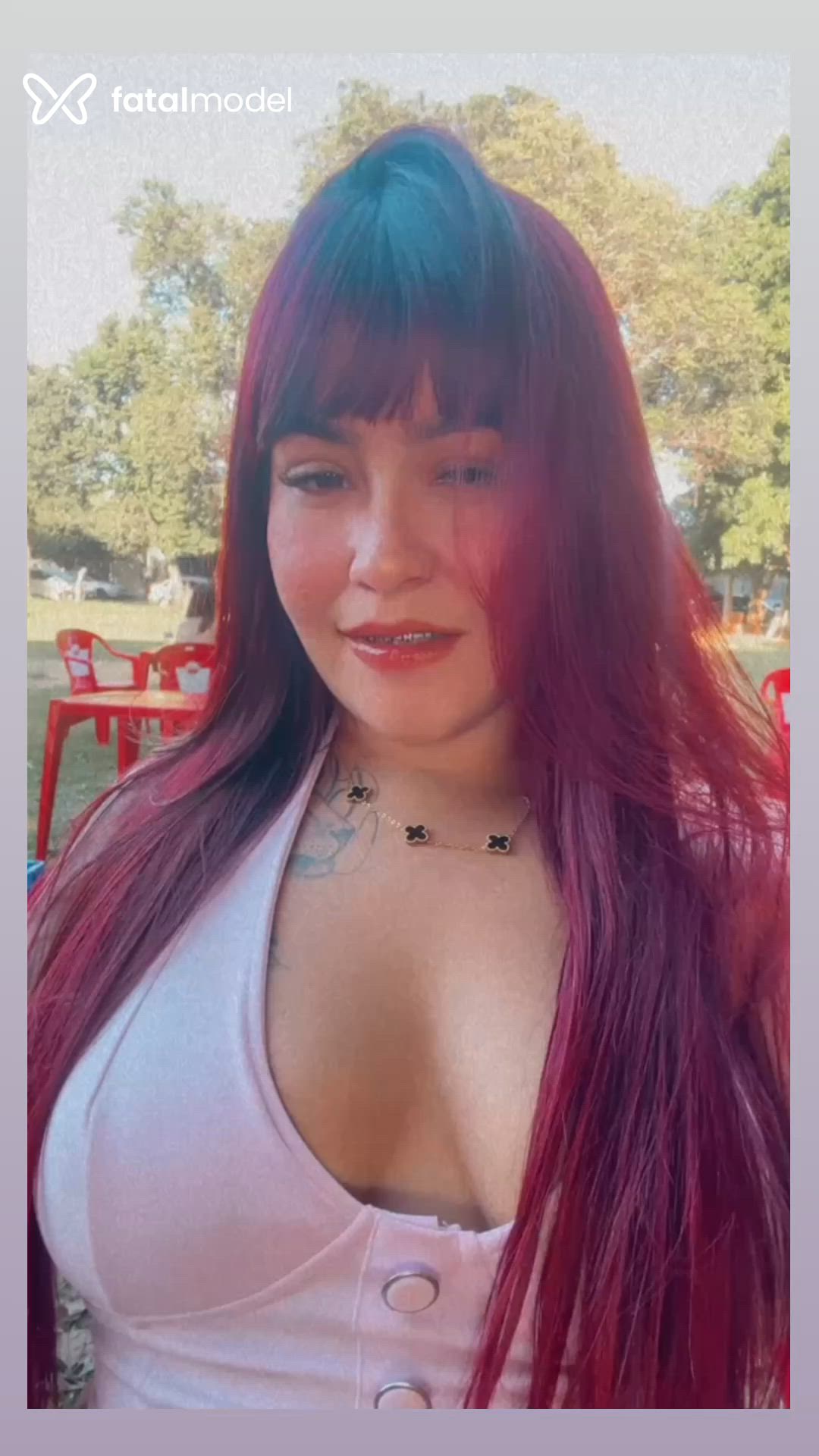 Acompanhante mulher ruiva (o) de olhos castanhos em Inocência - Nay