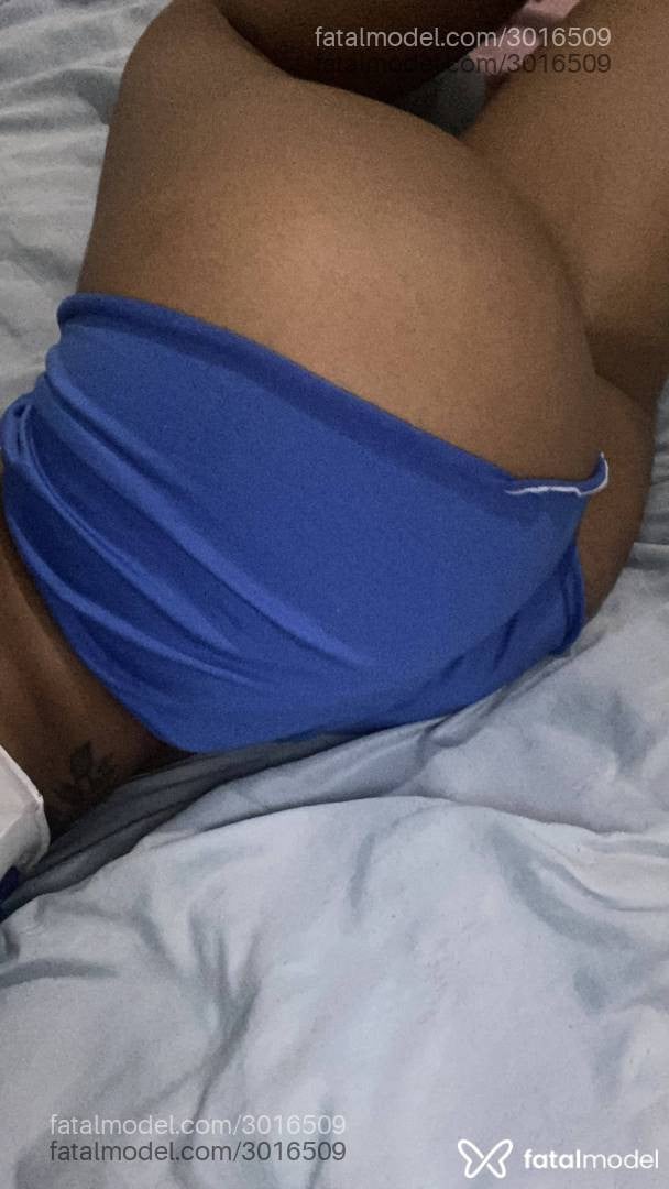 Acompanhante mulher morena (o) de olhos castanhos - Lorena