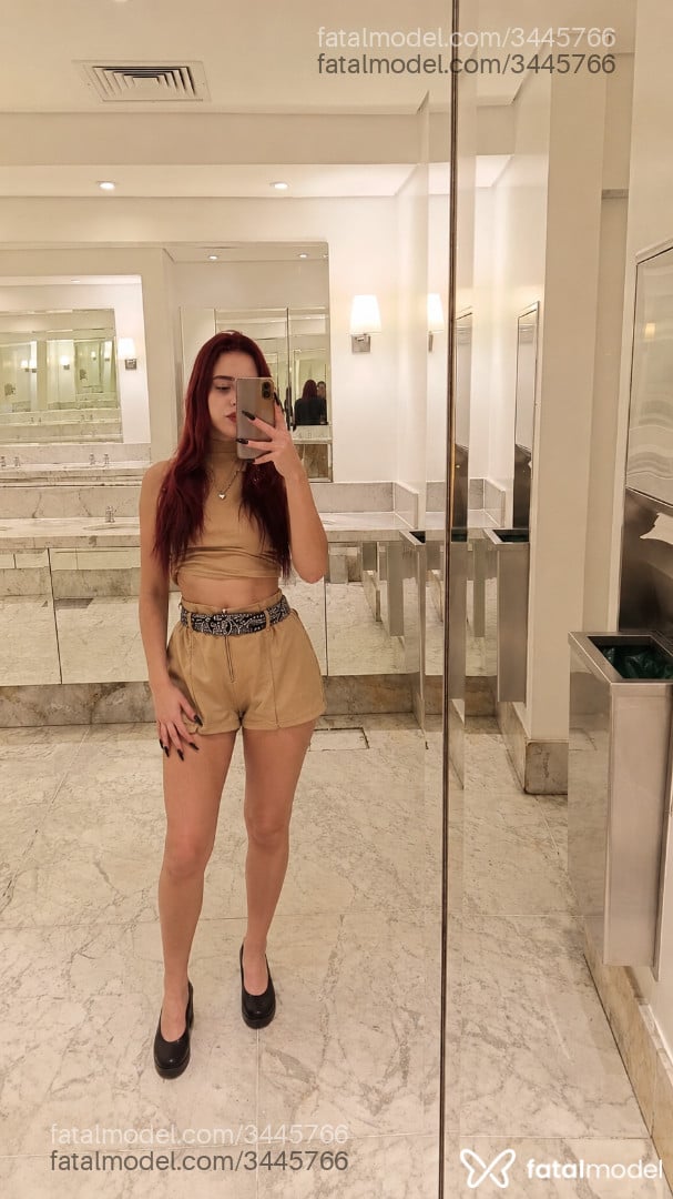 Acompanhante mulher ruiva (o) de olhos castanhos em Porto Alegre - Bianca Rodrigues