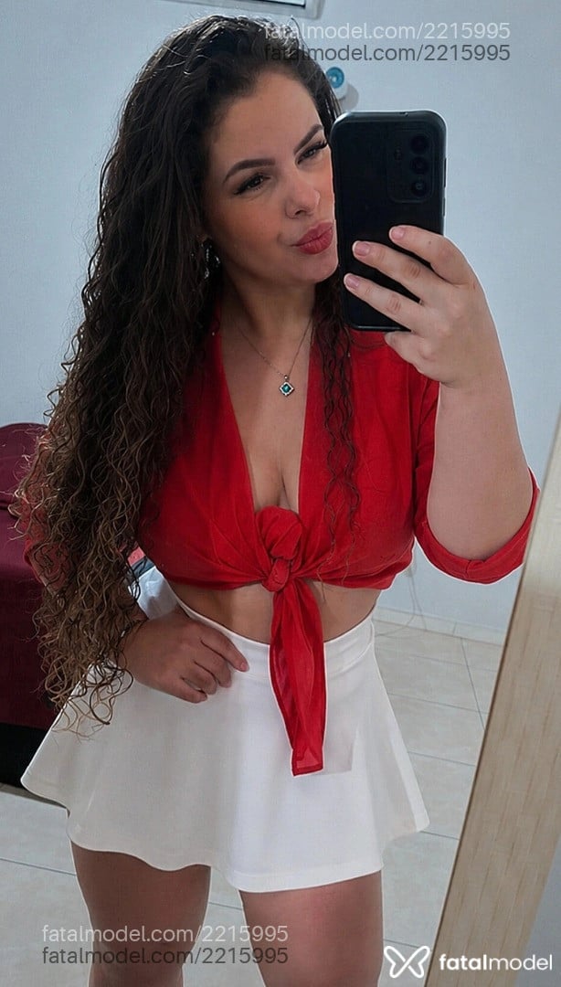 Acompanhante mulher com cabelo castanho de olhos pretos em Coronel Fabriciano Acompanhante mulher com cabelo castanho de olhos pretos em Coronel Fabriciano - Angel
