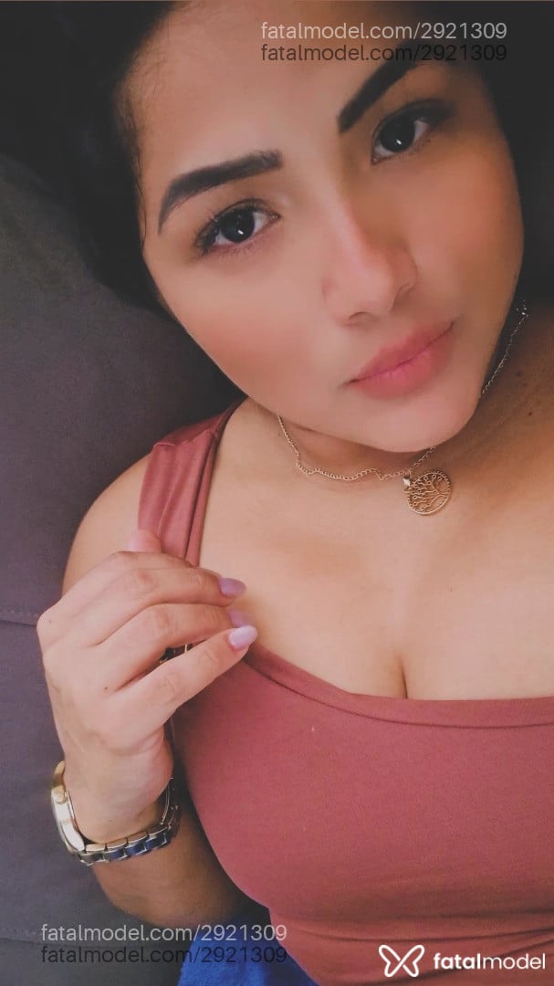 Acompanhante mulher morena (o) de olhos pretos em Alta Floresta - Patrícia