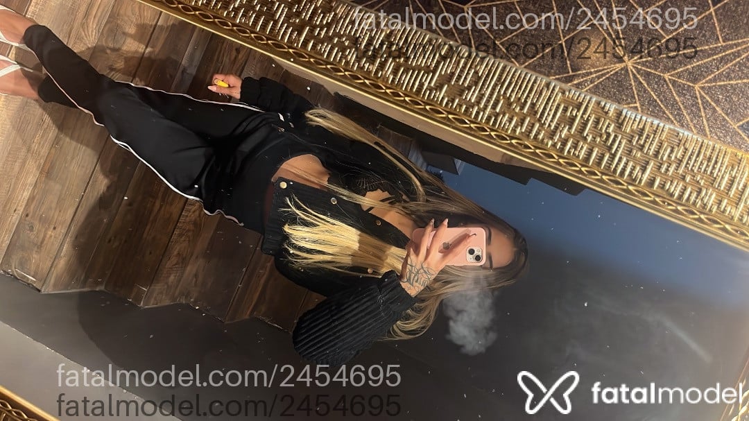 Acompanhante mulher com cabelo castanho de olhos castanhos em Rio das Ostras - Mayaa