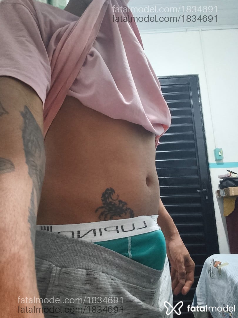 Acompanhante homem loira (o) de olhos castanhos - Iago ams