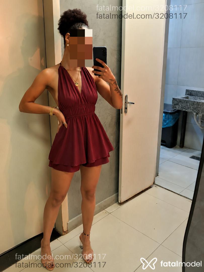 Acompanhante mulher com cabelo colorido de olhos castanhos em Goiânia Acompanhante mulher com cabelo colorido de olhos castanhos em Goiânia - Natália