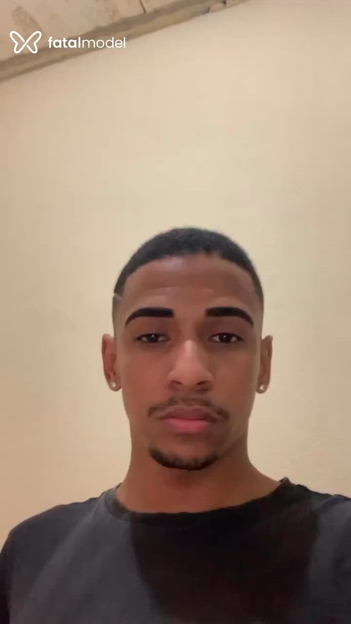 Acompanhante homem morena (o) de olhos pretos em Recife Acompanhante homem morena (o) de olhos pretos em Recife - Davi Barbosa