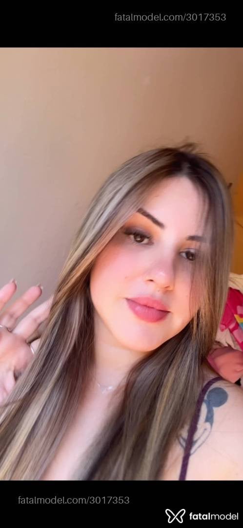 Acompanhante mulher com cabelo castanho de olhos castanhos - Gaby