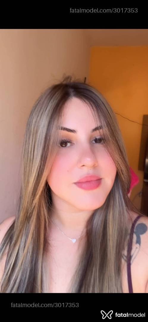 Acompanhante mulher com cabelo castanho de olhos castanhos - Gaby