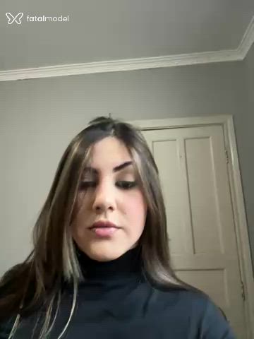 Acompanhante mulher com cabelo castanho de olhos castanhos - Gaby Acompanhante mulher com cabelo castanho de olhos castanhos - Gaby