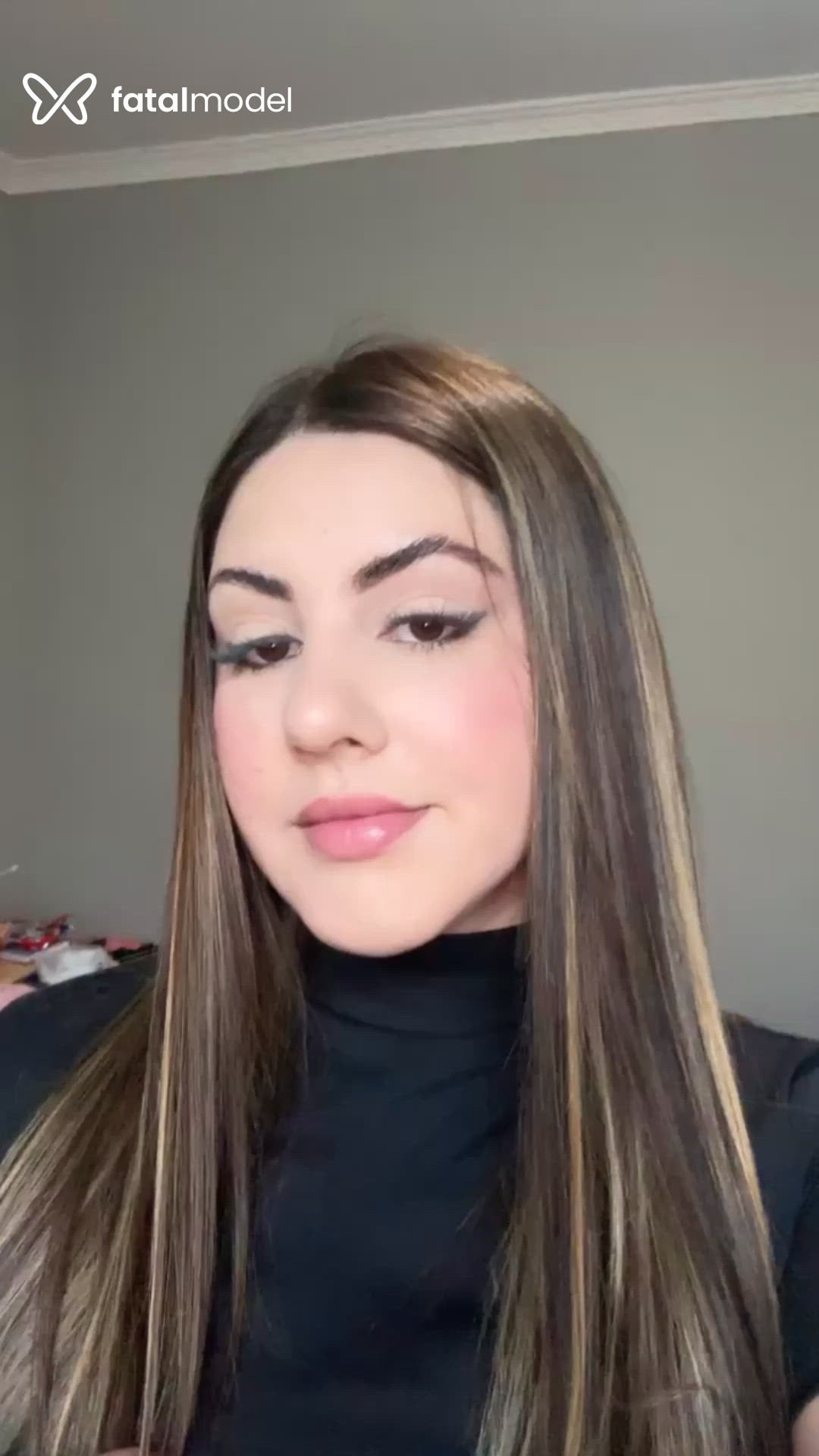 Acompanhante mulher com cabelo castanho de olhos castanhos - Gaby Acompanhante mulher com cabelo castanho de olhos castanhos - Gaby
