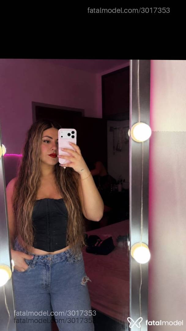 Acompanhante mulher com cabelo castanho de olhos castanhos - Gaby
