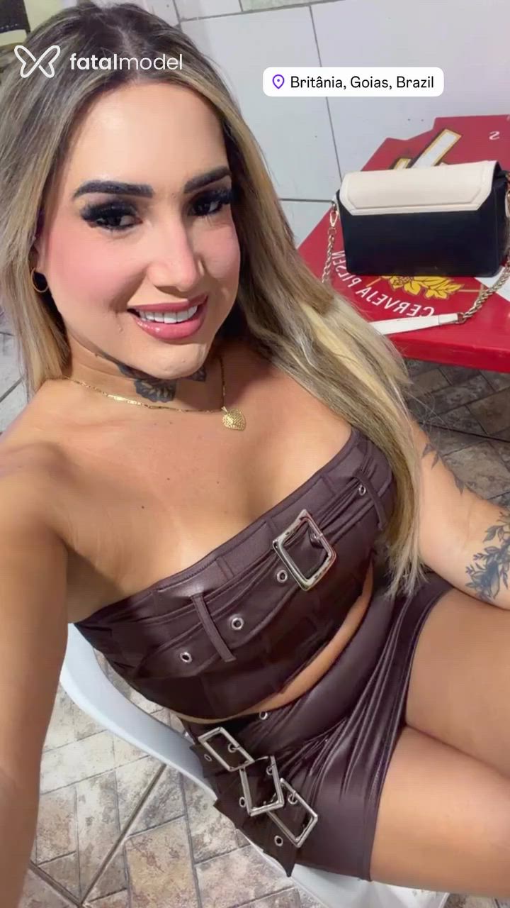 Acompanhante homem trans loira (o) de olhos pretos em Britânia Acompanhante homem trans loira (o) de olhos pretos em Britânia - Thaylla eloiza