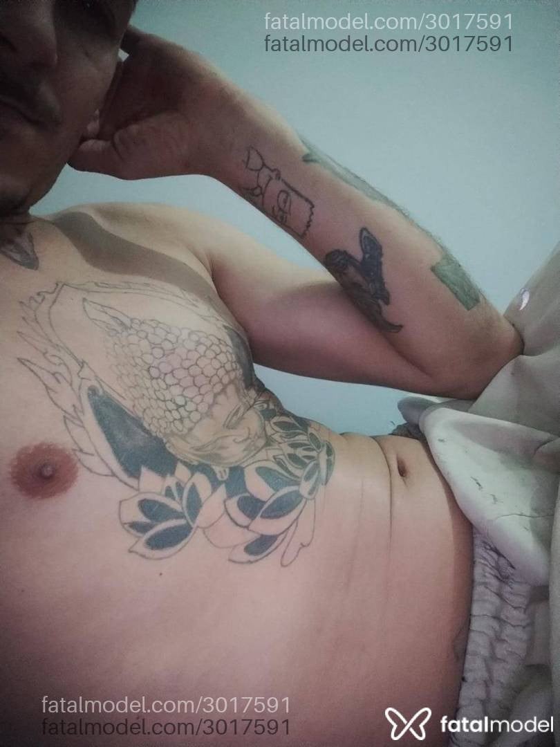 Acompanhante homem loira (o) de olhos castanhos - Italianopauzudo