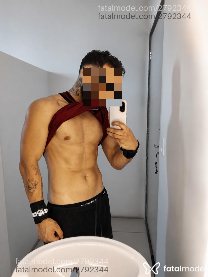 Acompanhante homem morena (o) de olhos castanhos em Pelotas - Dante