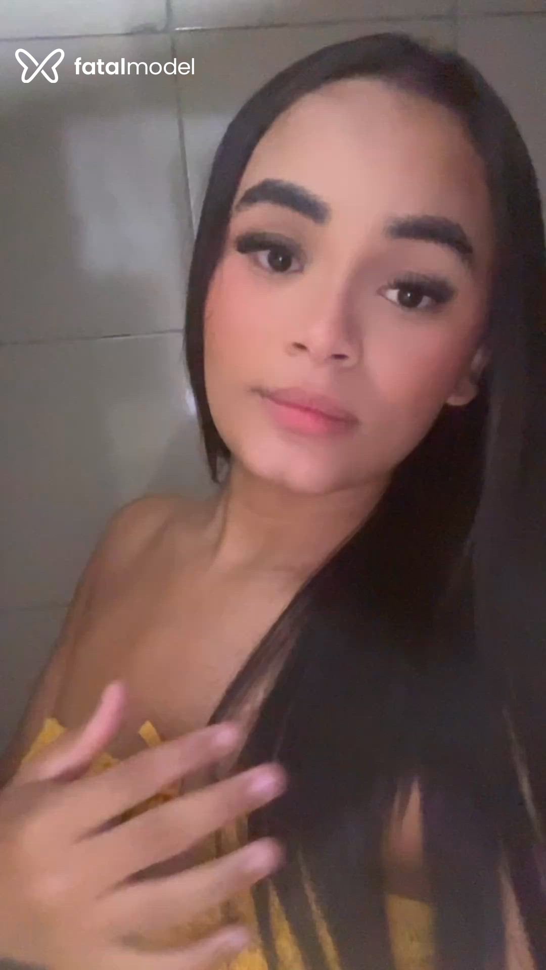Acompanhante mulher trans com cabelo castanho de olhos castanhos em São Luís Acompanhante mulher trans com cabelo castanho de olhos castanhos em São Luís - Angellovatelle