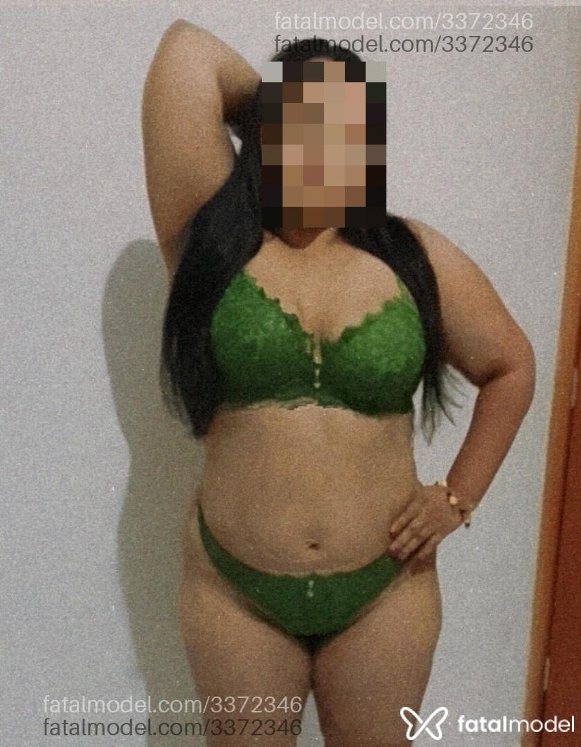 Acompanhante mulher com cabelo castanho de olhos castanhos em Araçatuba Acompanhante mulher com cabelo castanho de olhos castanhos em Araçatuba - Anahí Saches