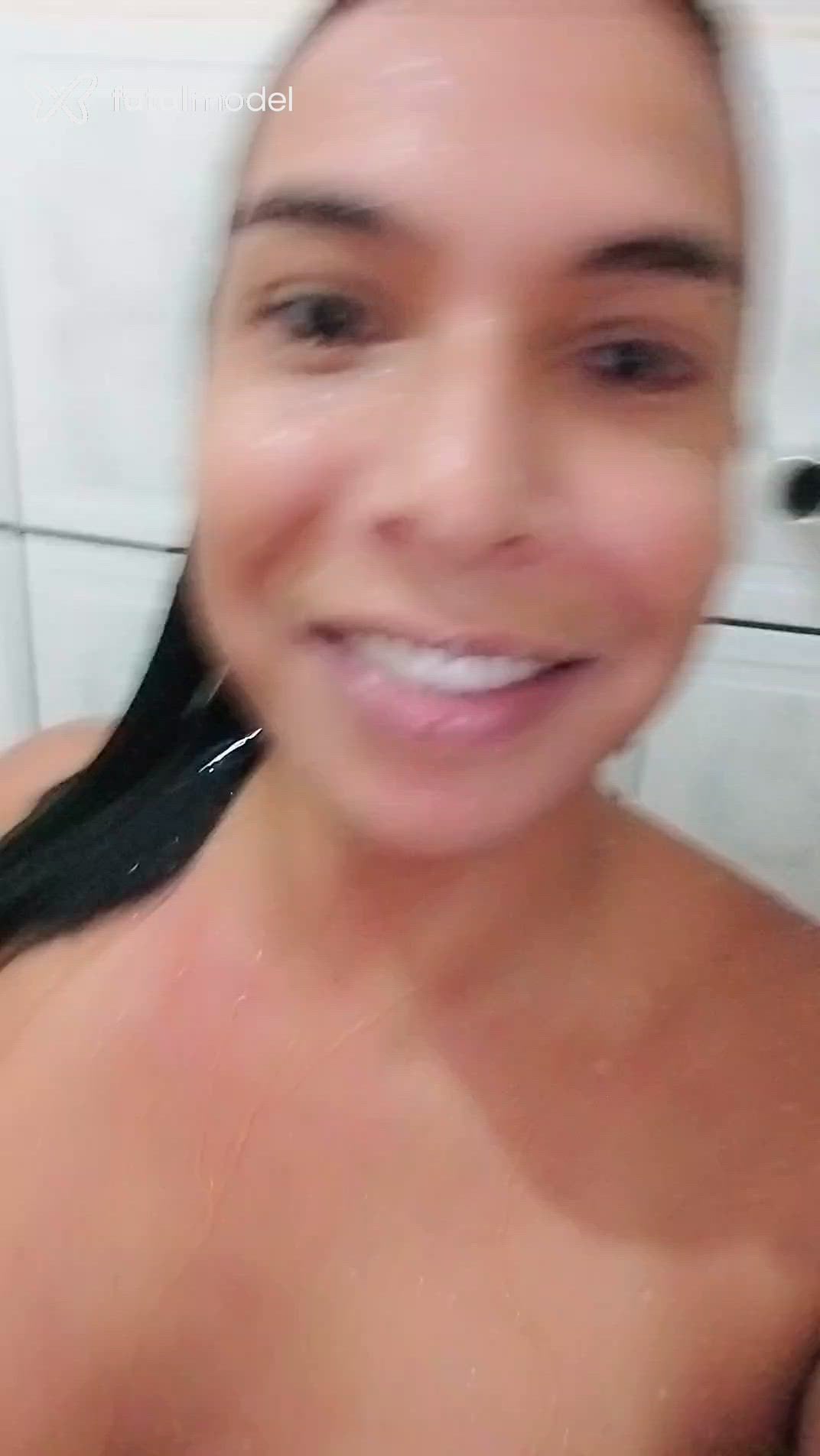 Acompanhante mulher trans com cabelo castanho de olhos castanhos em Ribeirão Preto - Valéria