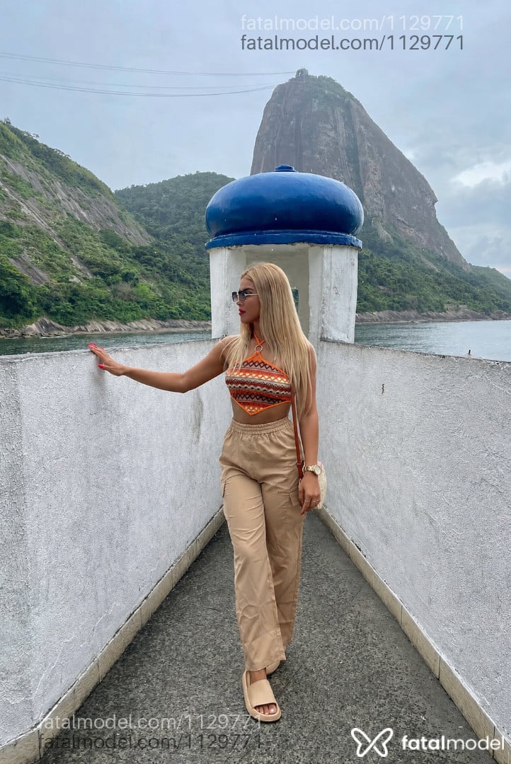 Acompanhante mulher loira (o) de olhos verdes em Manhuaçu Acompanhante mulher loira (o) de olhos verdes em Manhuaçu - Luísa