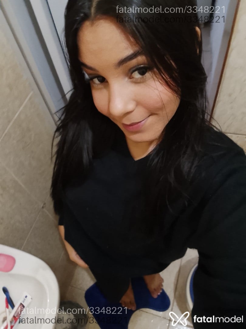 Acompanhante mulher morena (o) de olhos castanhos em Juína Acompanhante mulher morena (o) de olhos castanhos em Juína - Safira