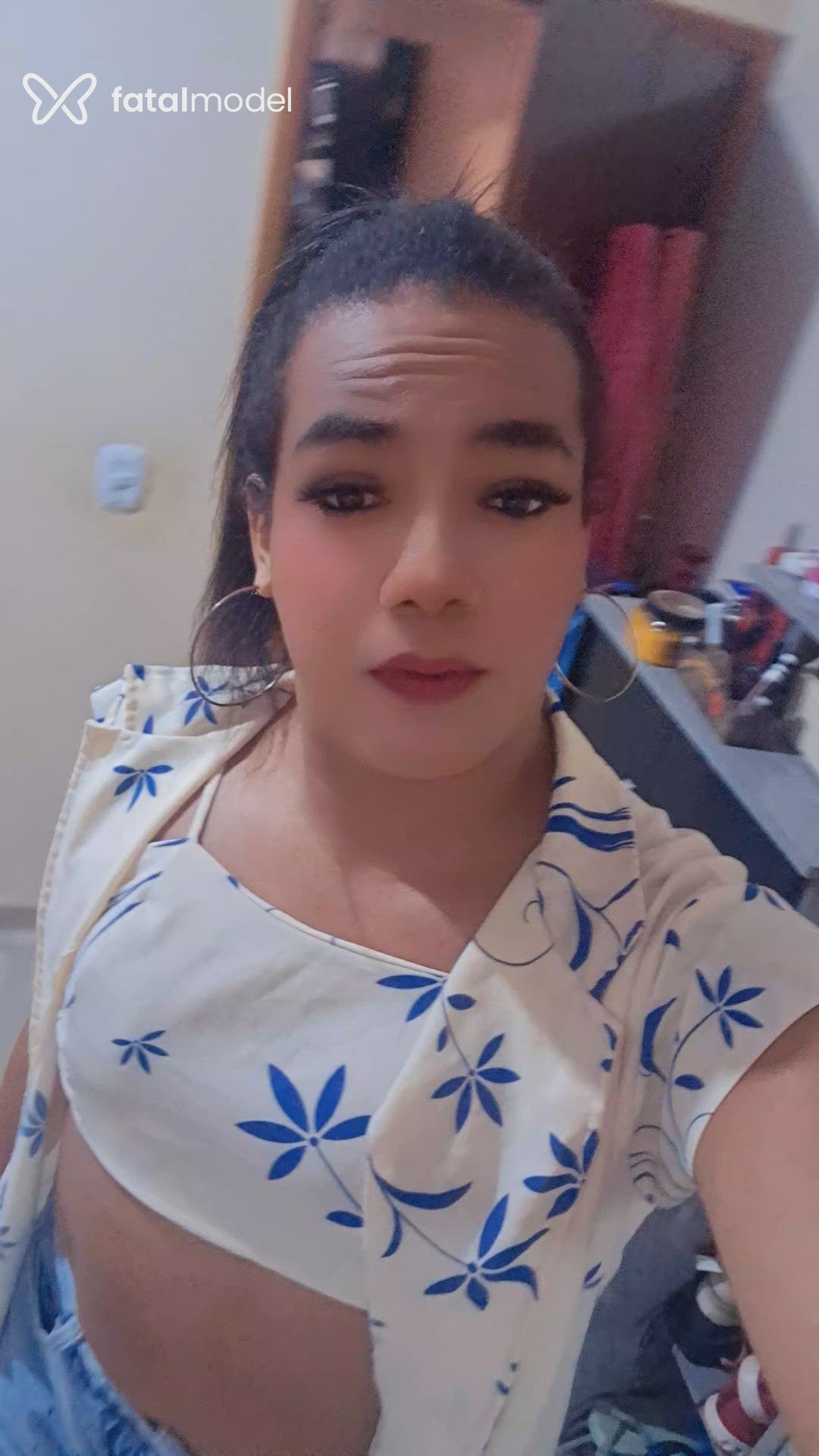 Acompanhante mulher trans morena (o) de olhos castanhos em Barra do Garças Acompanhante mulher trans morena (o) de olhos castanhos em Barra do Garças - Theffy