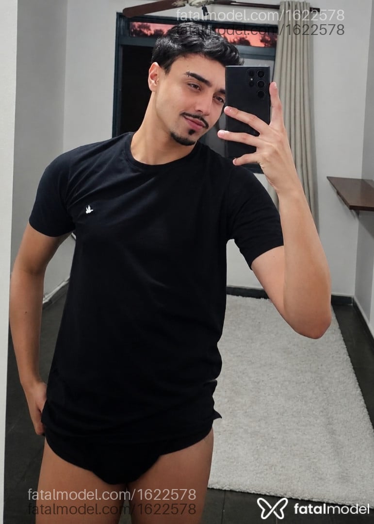 Acompanhante homem morena (o) de olhos castanhos - Diego Oliver
