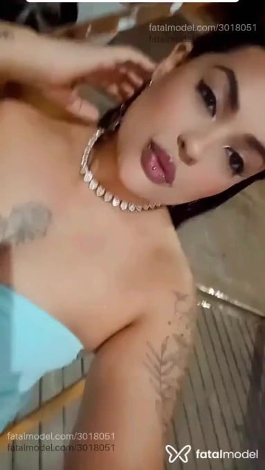 Acompanhante mulher com cabelo castanho de olhos mel em Itajaí - Morena