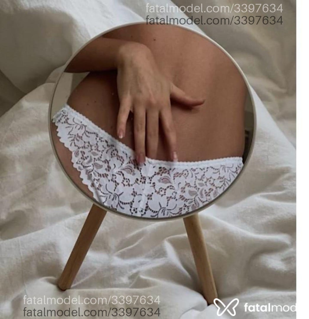 Acompanhante mulher morena (o) de olhos castanhos - Brenda Acompanhante mulher morena (o) de olhos castanhos - Brenda