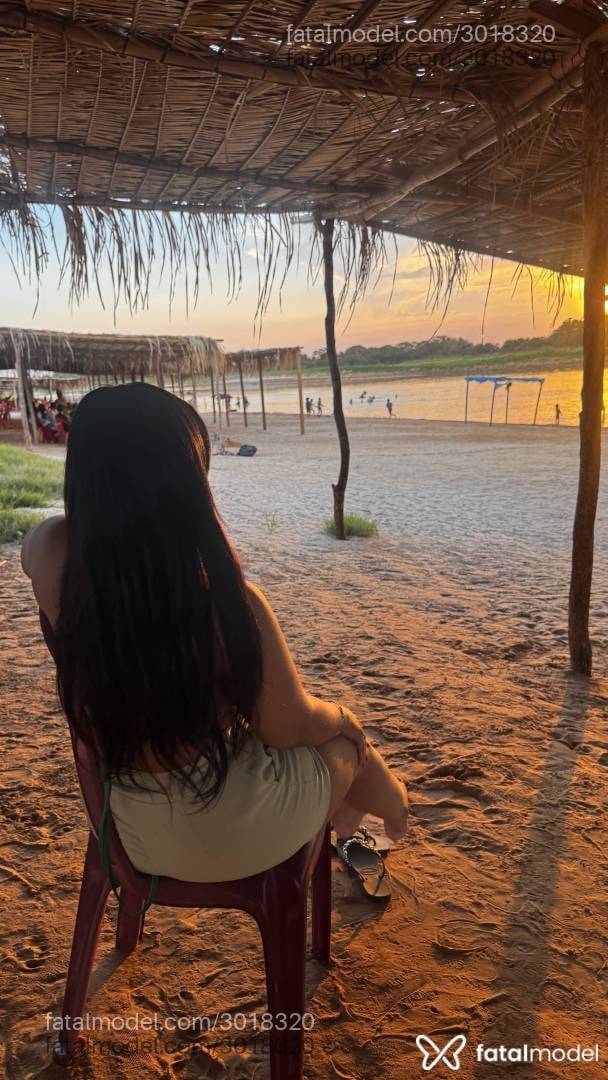 Acompanhante mulher morena (o) de olhos castanhos - Ana