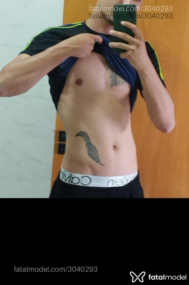 Acompanhante homem morena (o) de olhos pretos em Virtual Acompanhante homem morena (o) de olhos pretos em Virtual - Winner