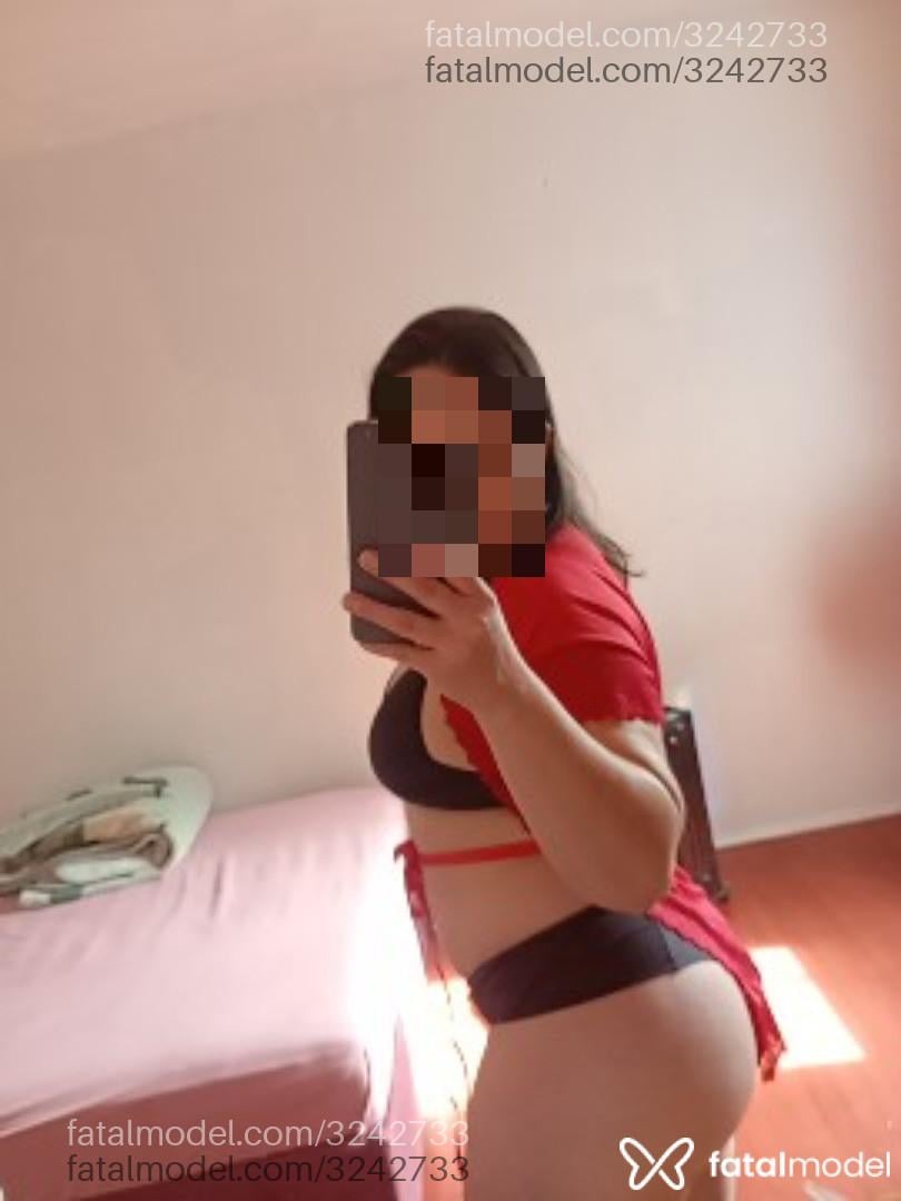 Acompanhante mulher com cabelo castanho de olhos castanhos em Chapecó - Elisa