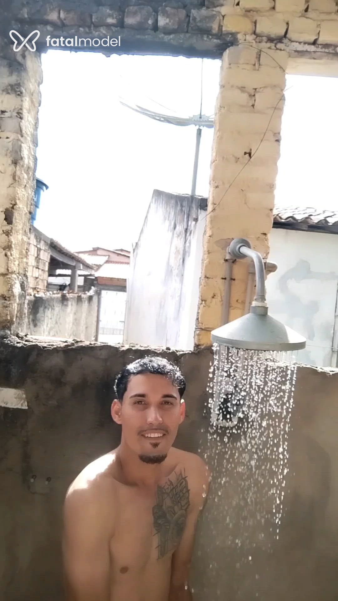 Acompanhante homem morena (o) de olhos pretos em Virtual Acompanhante homem morena (o) de olhos pretos em Virtual - Winner