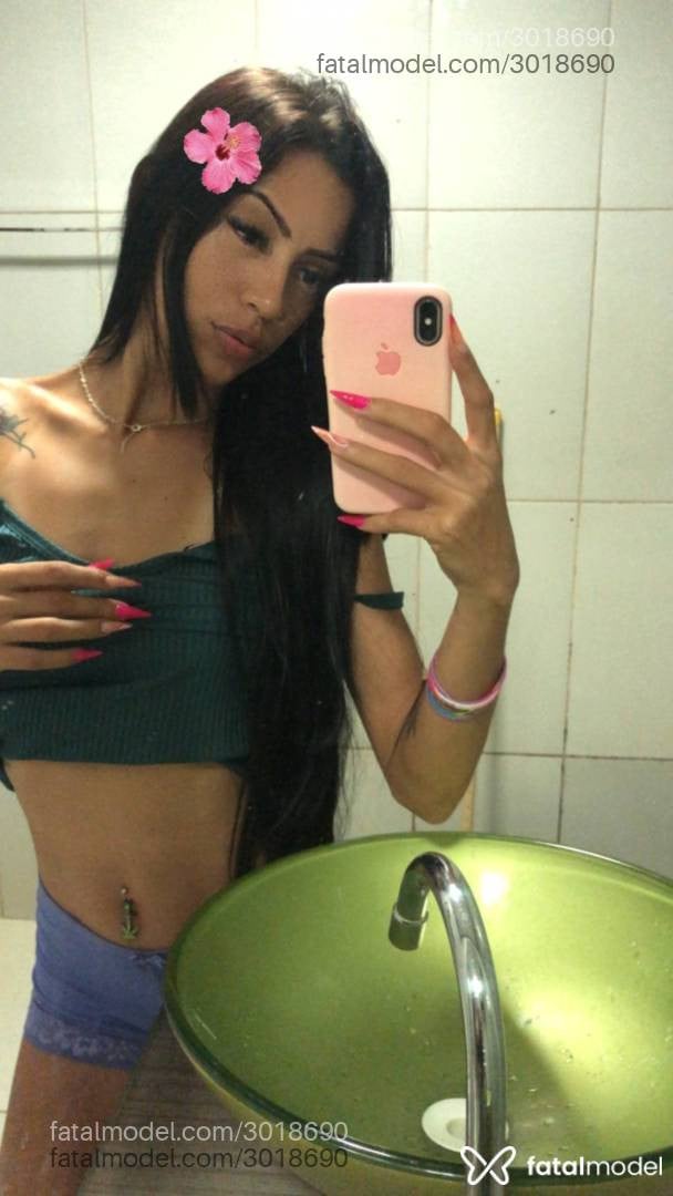 Acompanhante homem morena (o) de olhos castanhos em Goiânia - Geovanna Leme