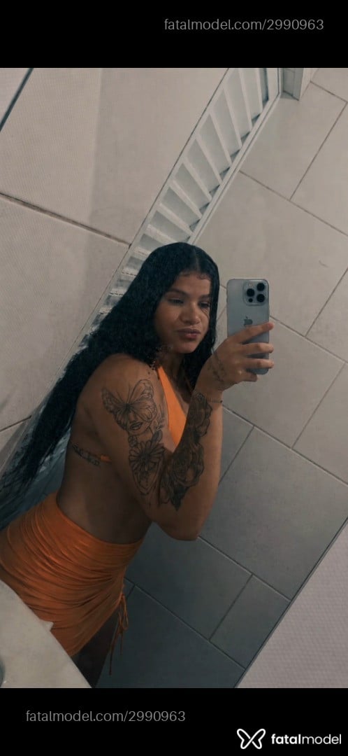 Acompanhante mulher morena (o) de olhos pretos em Piracicaba Acompanhante mulher morena (o) de olhos pretos em Piracicaba - Alice