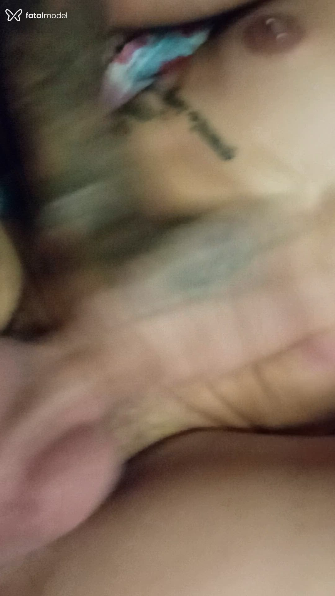 Acompanhante mulher trans morena (o) de olhos castanhos em Sarandi - Morenadotada
